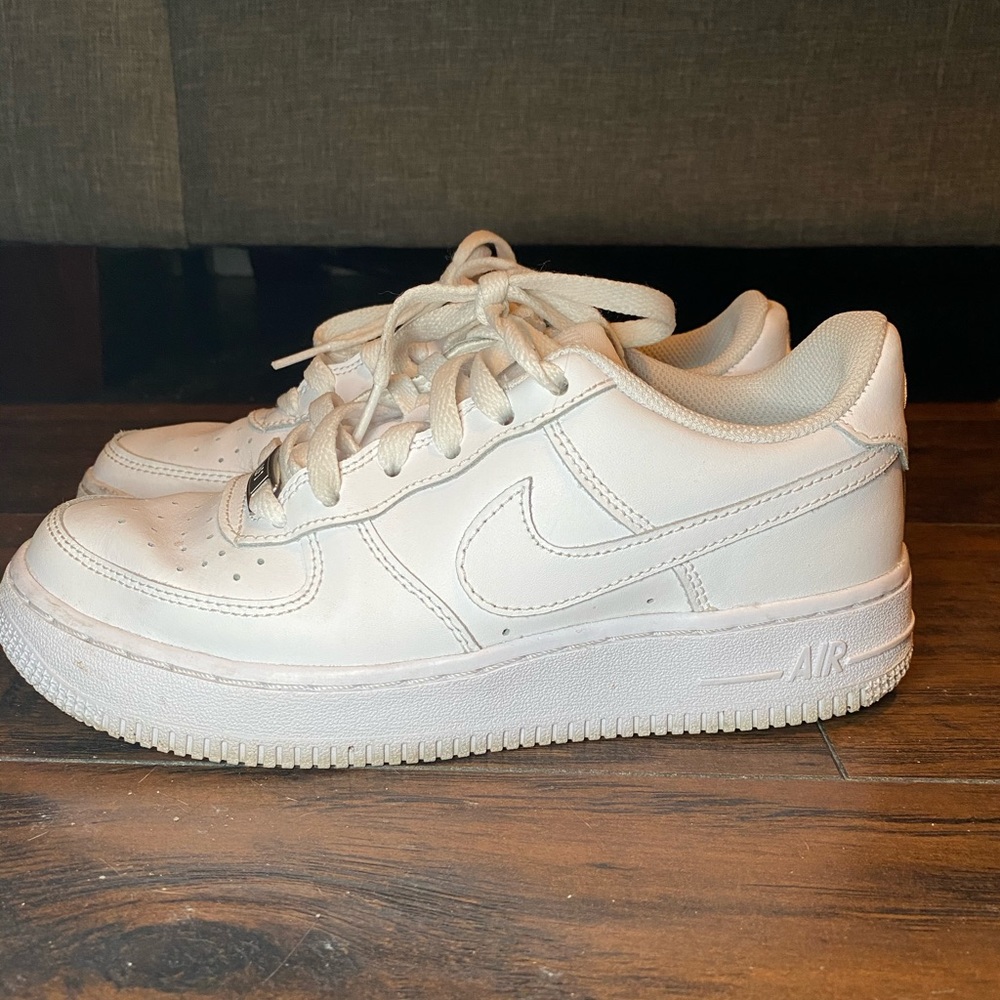 Nike Air Force 1s Youth 4.5 / Women 6